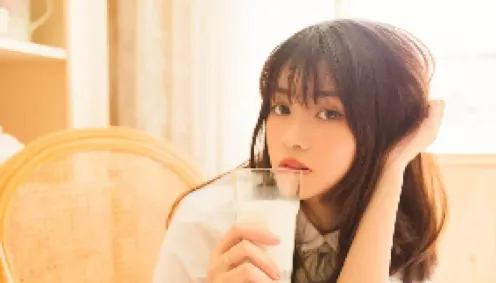 秋天第一杯奶茶