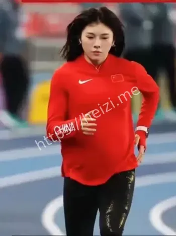 吴艳妮压哨入世锦赛