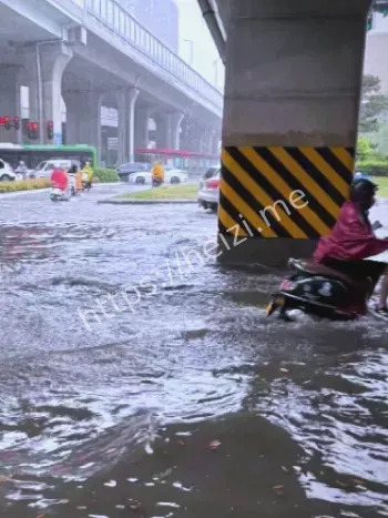 许昌暴雨红色预警