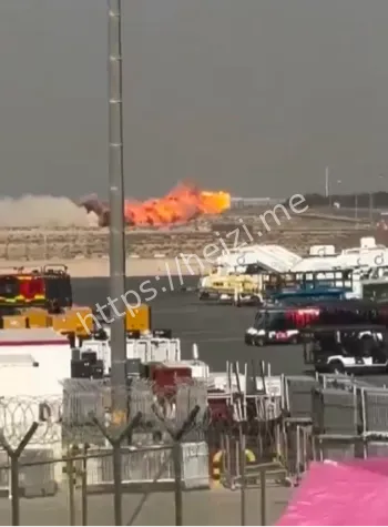 光辉战斗机未见弹射