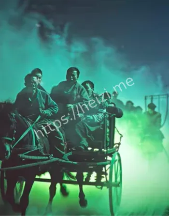 1976唐山黑旗盔甲军队穿城