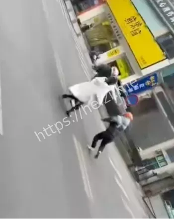 汉正街刘某持刀伤人